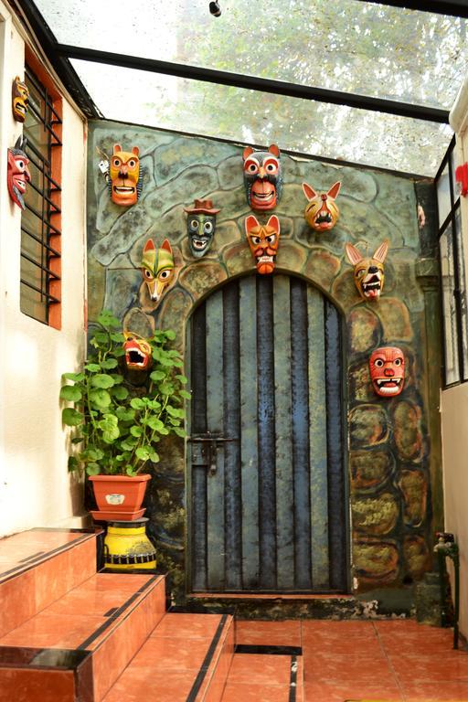 Hostal Loro Verde Quito Ngoại thất bức ảnh