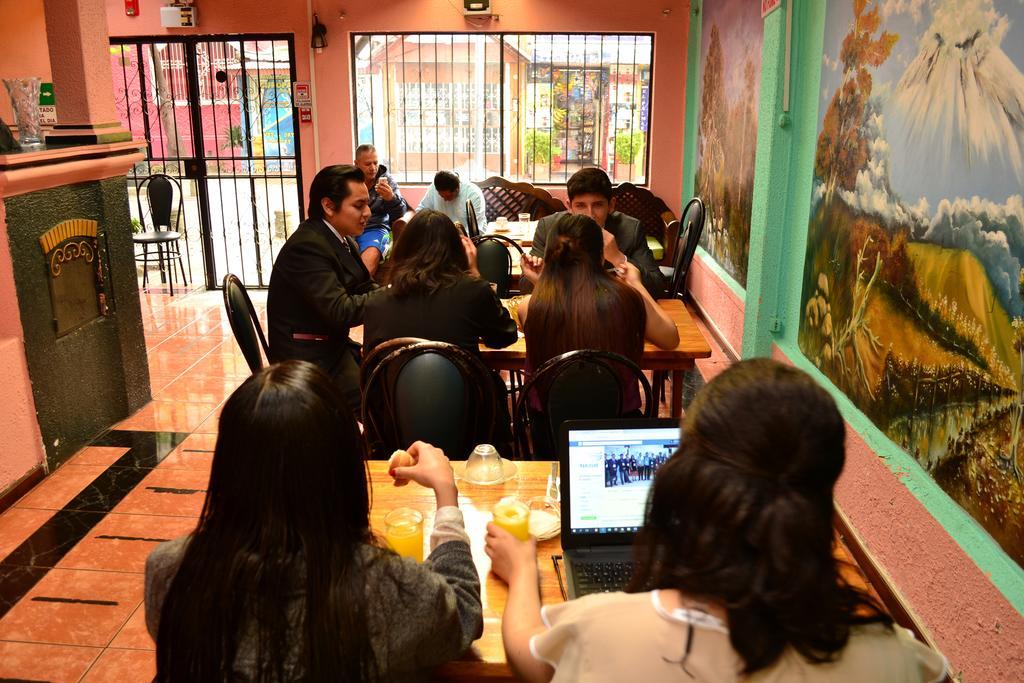Hostal Loro Verde Quito Ngoại thất bức ảnh